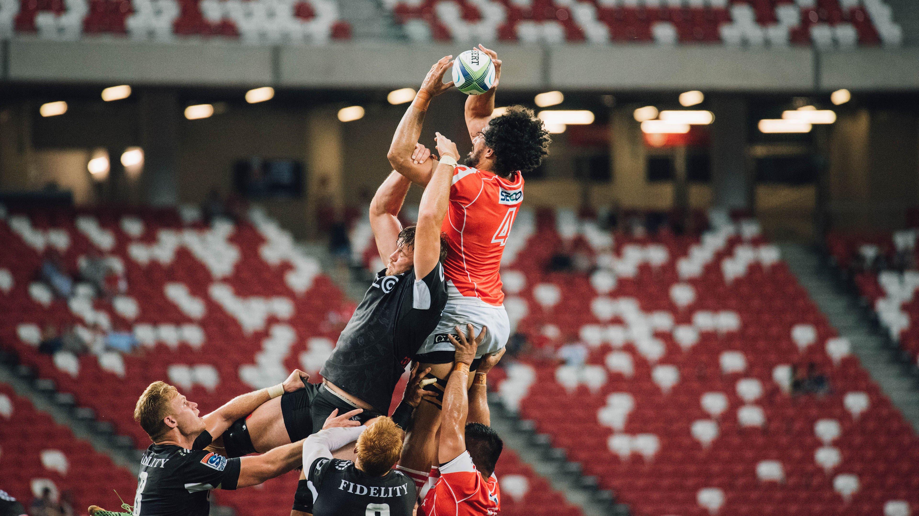 TMZ：安东尼·戴维斯正在挂售洛杉矶豪宅，总标价近4000万美元